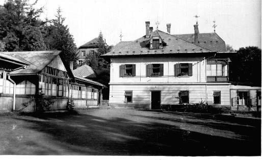 foto 02 albertova vila s letním pavilonem z roku 1932